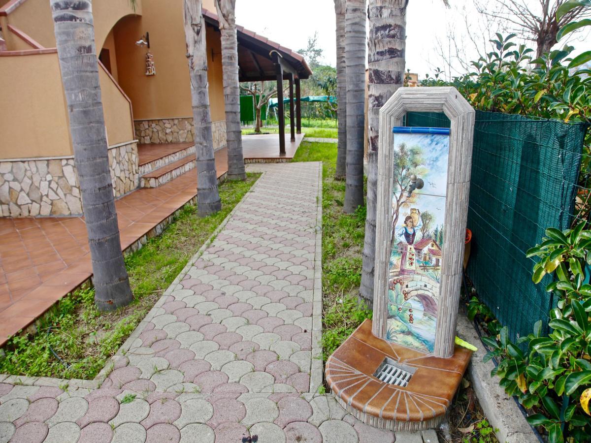 Villa Torre Roccella Campofelice Di Roccella Exteriör bild